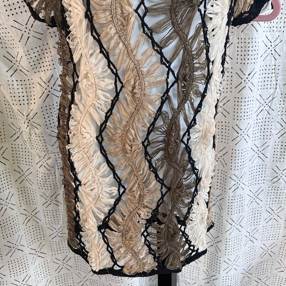 *NWT* Fever Hand Crochet Women's Top Brown - Picture 3 of 7